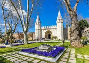 Topkapı Sarayı'nın Babüsselam Kapısı